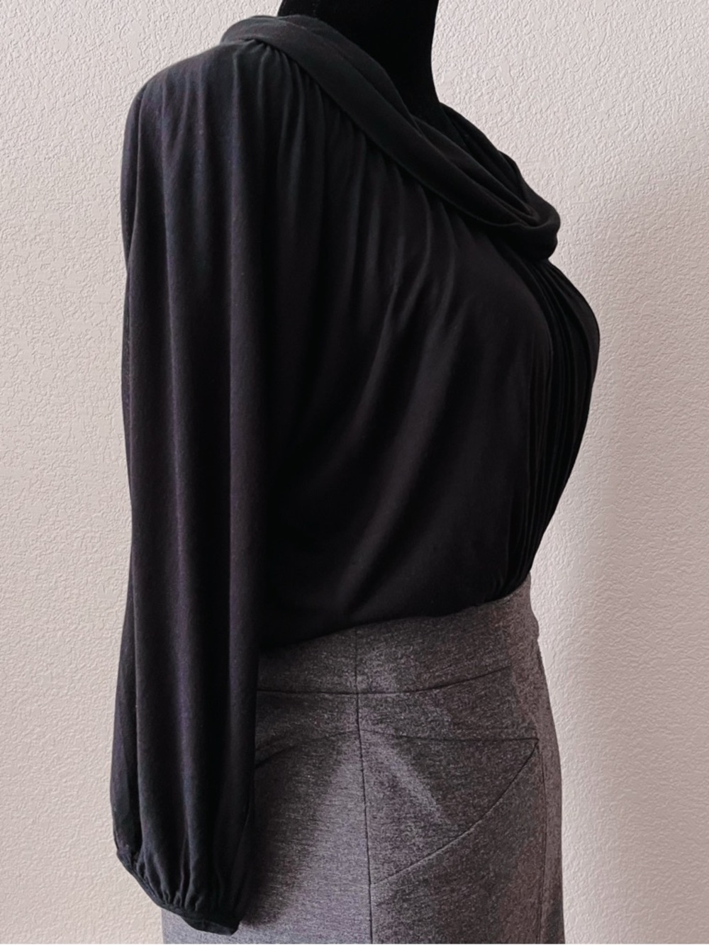 BCBGMaxAzria Jersey Knit Contrast Dress - Picture 7 of 11